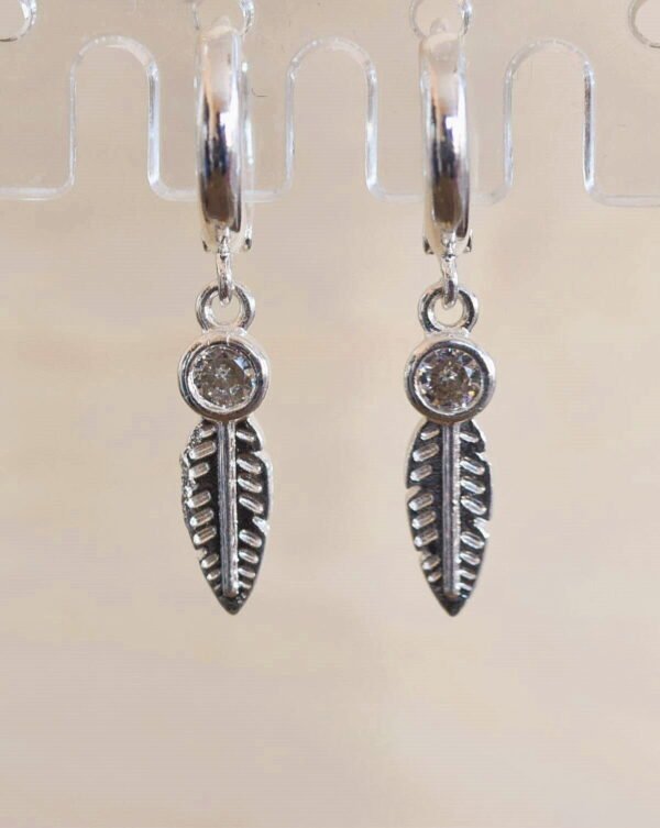 Pluma Colgante