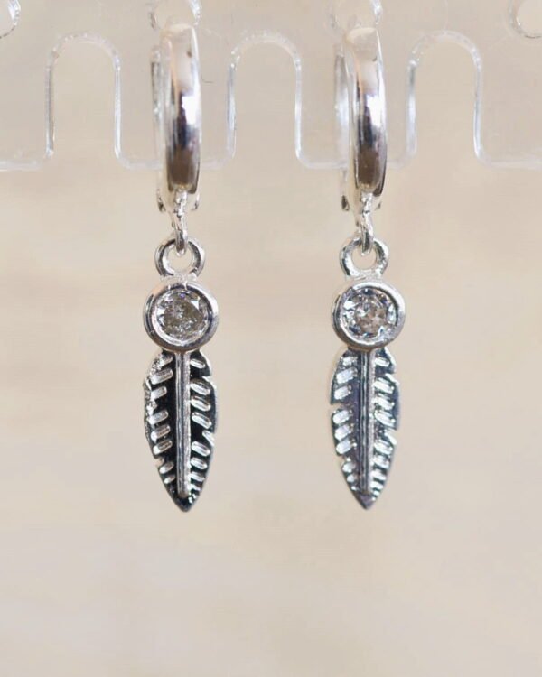 Pluma Colgante